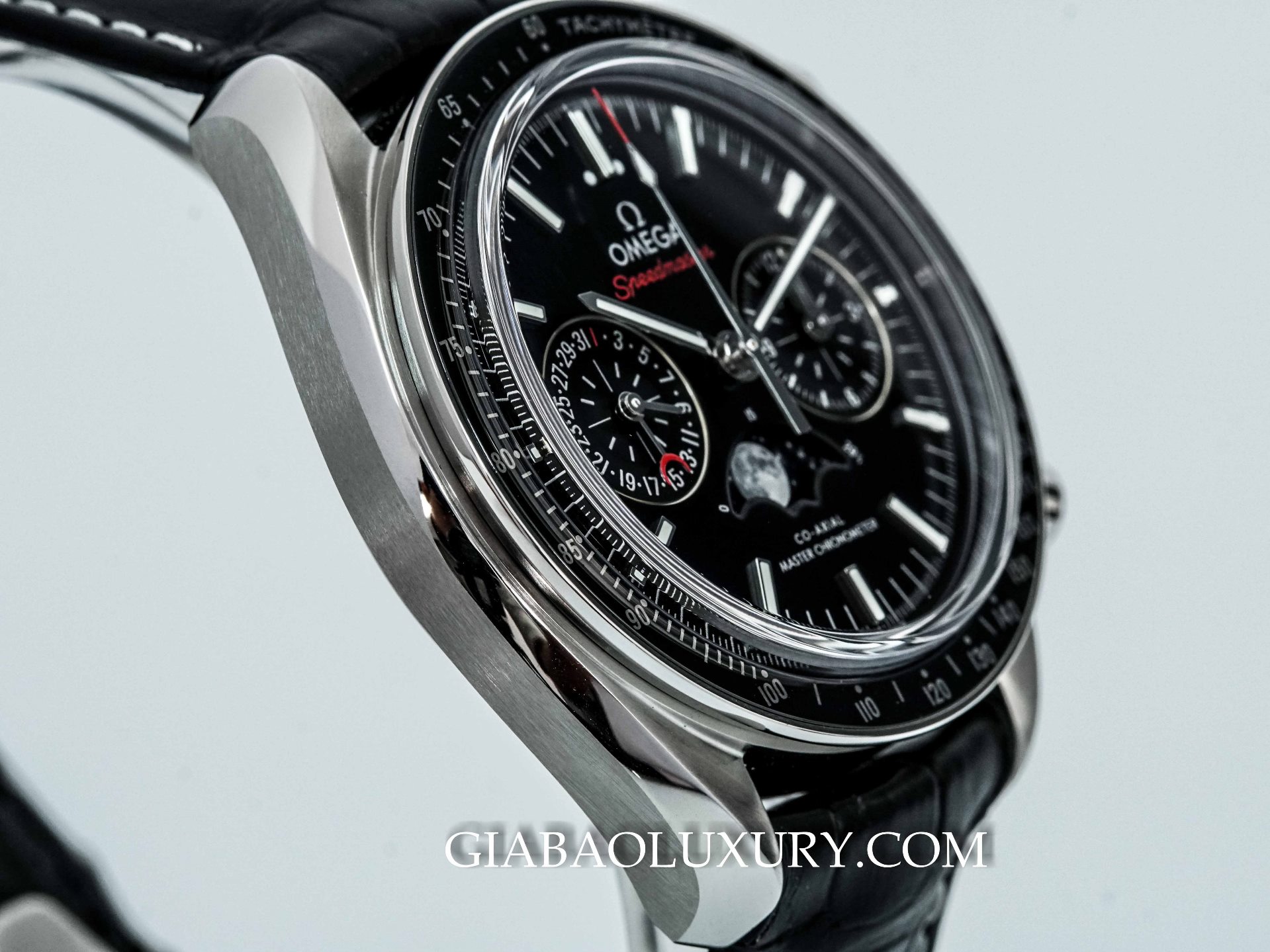 Đồng Hồ Omega Speedmaster Moonwatch Co-Axial Master Chronometer Moonphase Chronograph 44.25mm 304.33.44.52.01.001