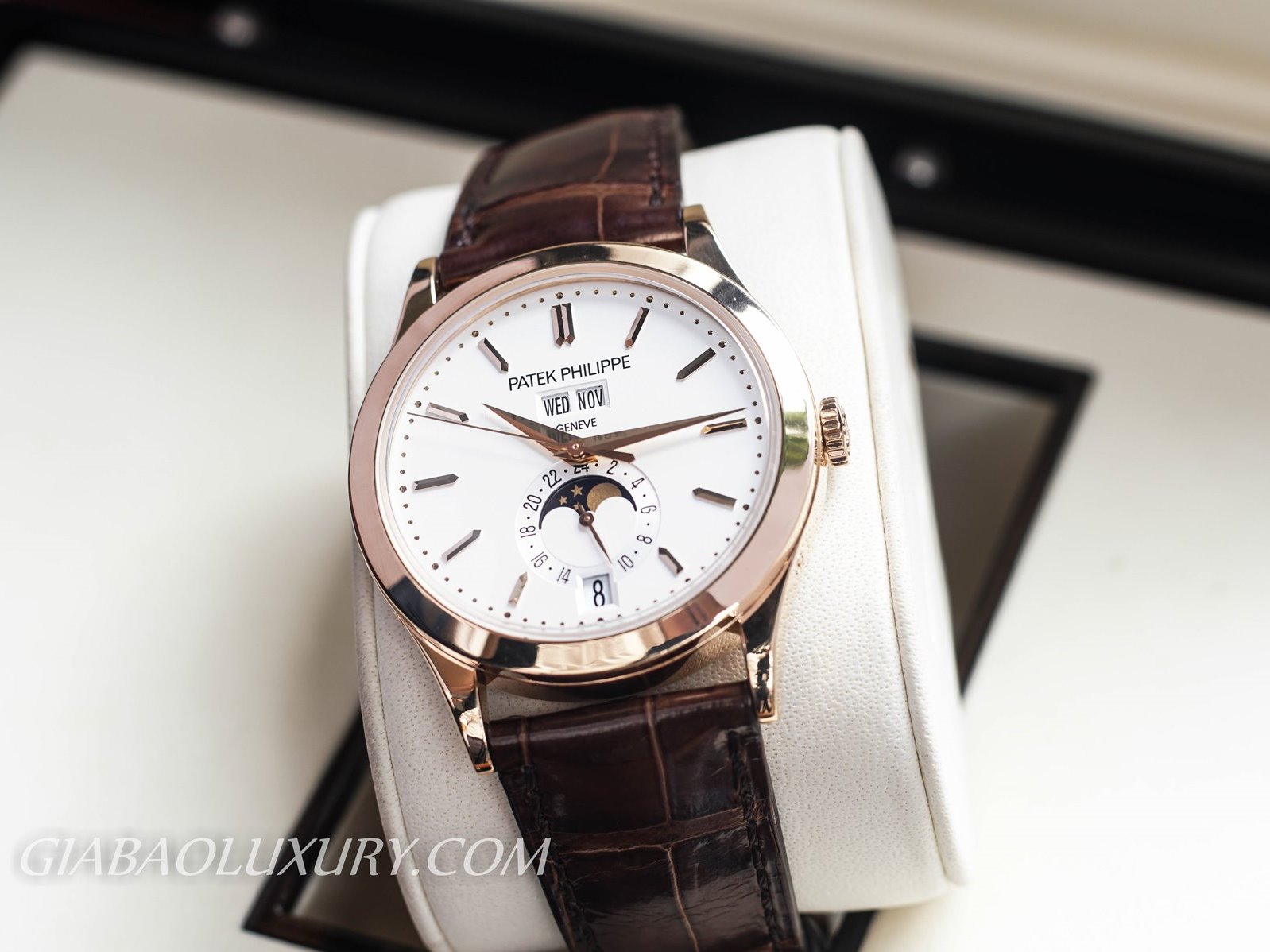 Đồng Hồ Patek Philippe Annual Calendar 5396r-011 Đồng Hồ Patek Philippe Complications 5396R-011