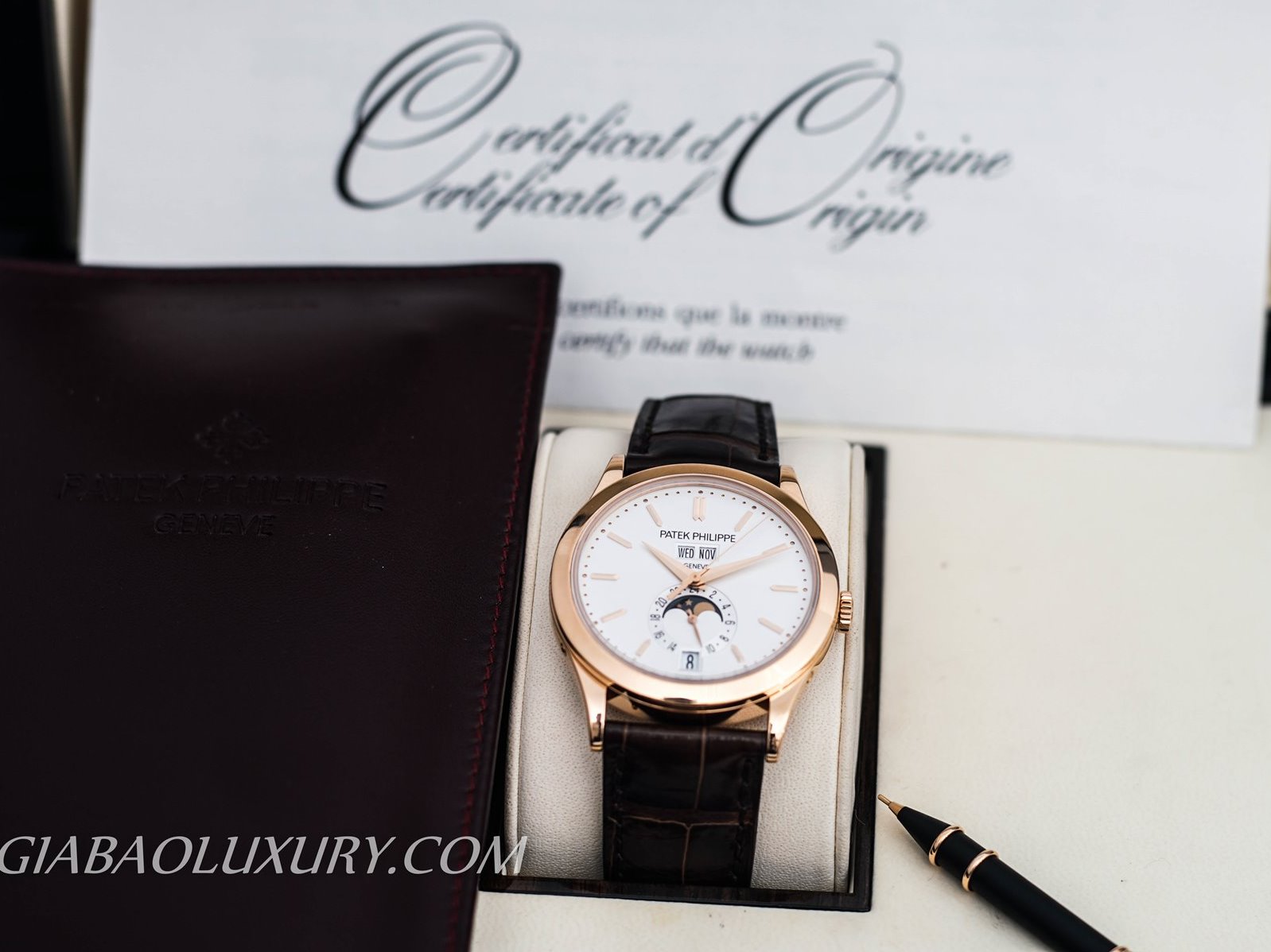 Đồng Hồ Patek Philippe Annual Calendar 5396r-011 Đồng Hồ Patek Philippe Complications 5396R-011
