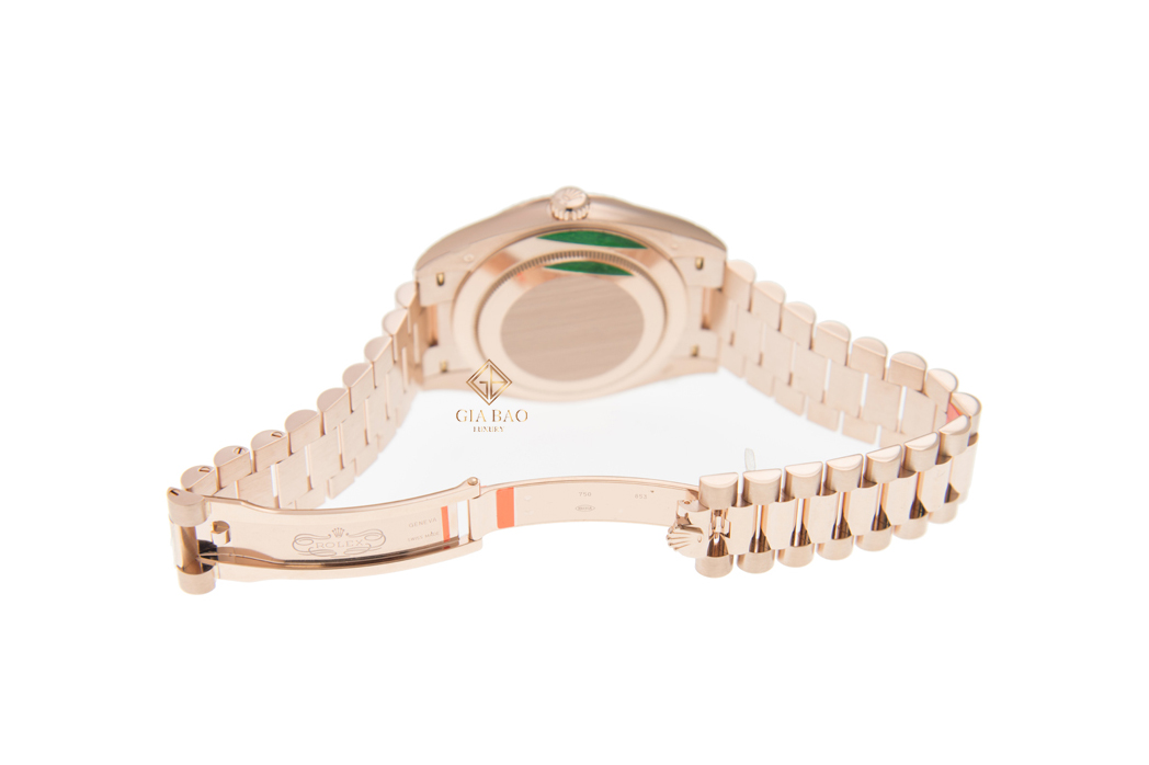 Đồng Hồ Rolex Day-Date 40 228235 Mặt Số Sundust Cọc Số La Mã Đồng Hồ Rolex Day-Date 40 228235 Mặt Số Sundust Cọc Số La Mã