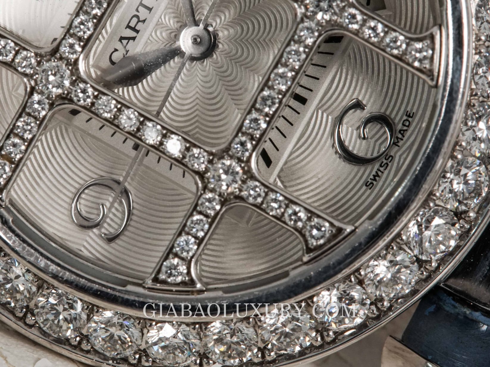 Đồng Hồ Cartier Pasha Diamond Grid WJ116136