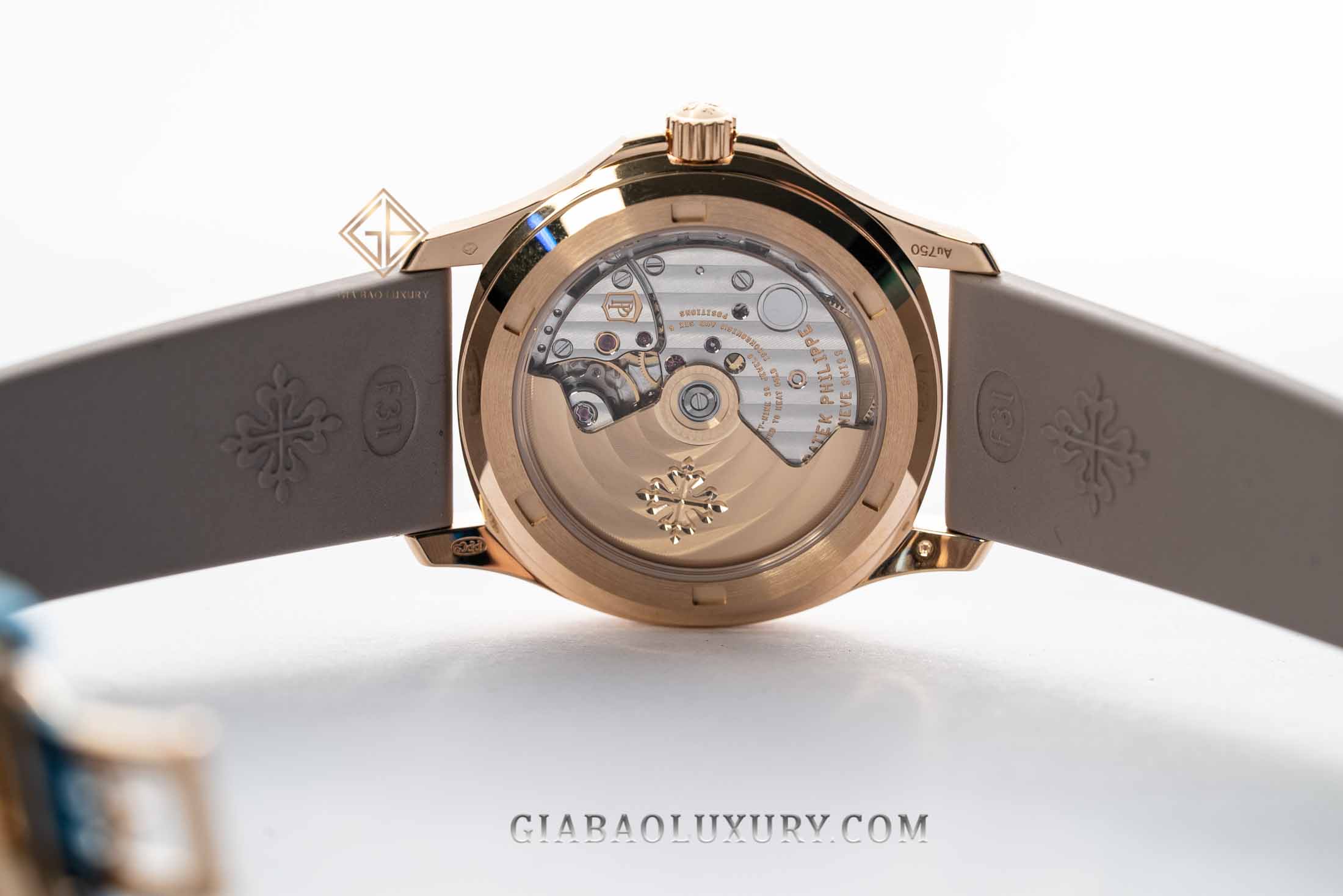 Đồng Hồ Patek Philippe Aquanaut 5072R-001 Đồng Hồ Patek Philippe Aquanaut 5072R-001