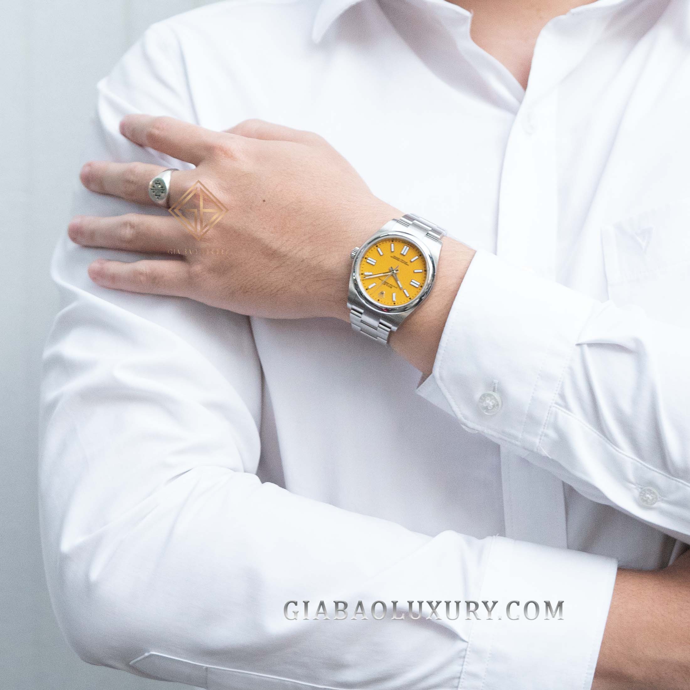 Đồng Hồ Rolex Oyster Perpetual 41 124300 Mặt Số Vàng Đồng Hồ Rolex Oyster Perpetual 41 124300 Mặt Số Vàng