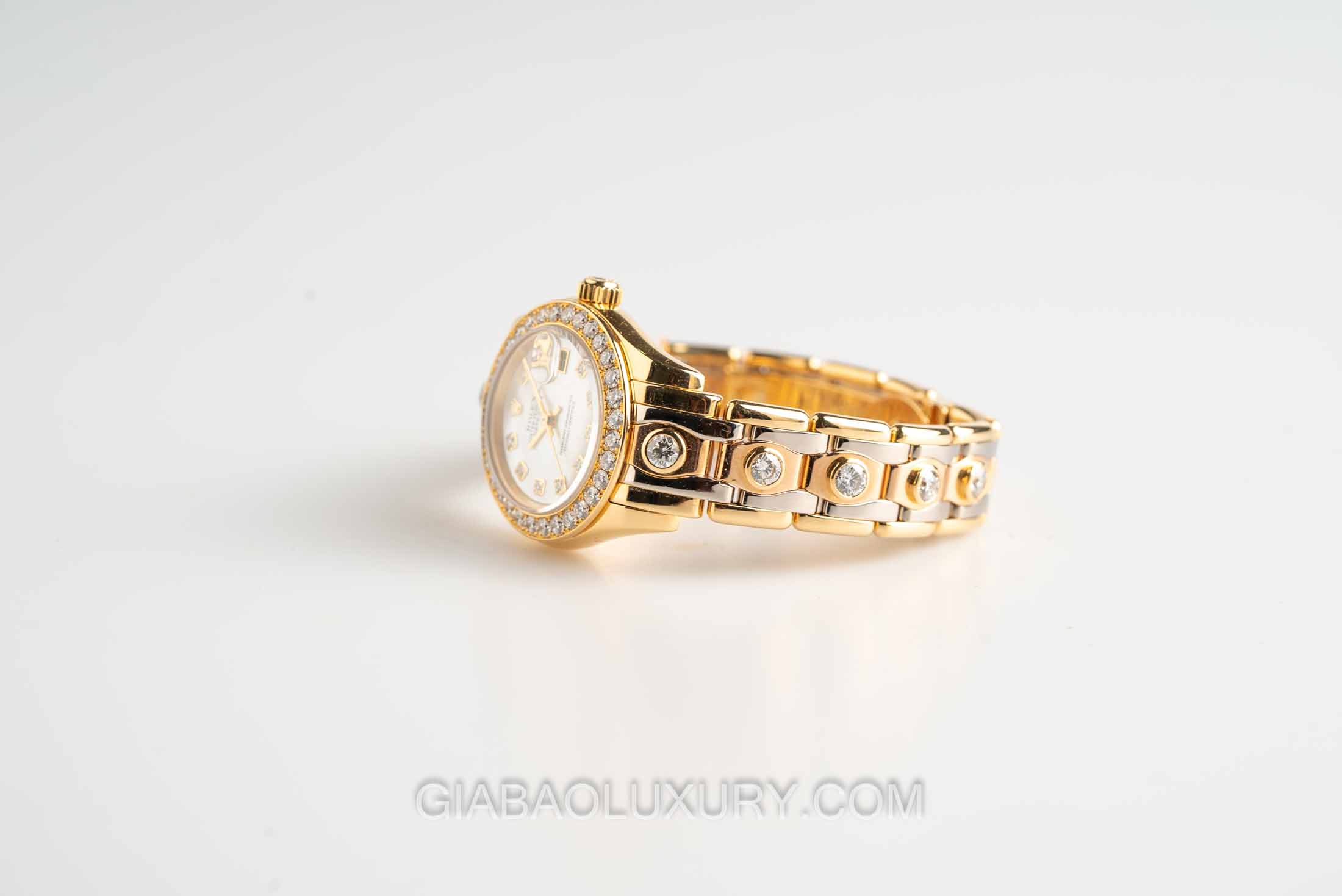 Đồng Hồ Rolex Pearlmaster 29 80298 Mặt Số Vỏ Trai Đồng Hồ Rolex Pearlmaster 29 80298 Mặt Số Vỏ Trai