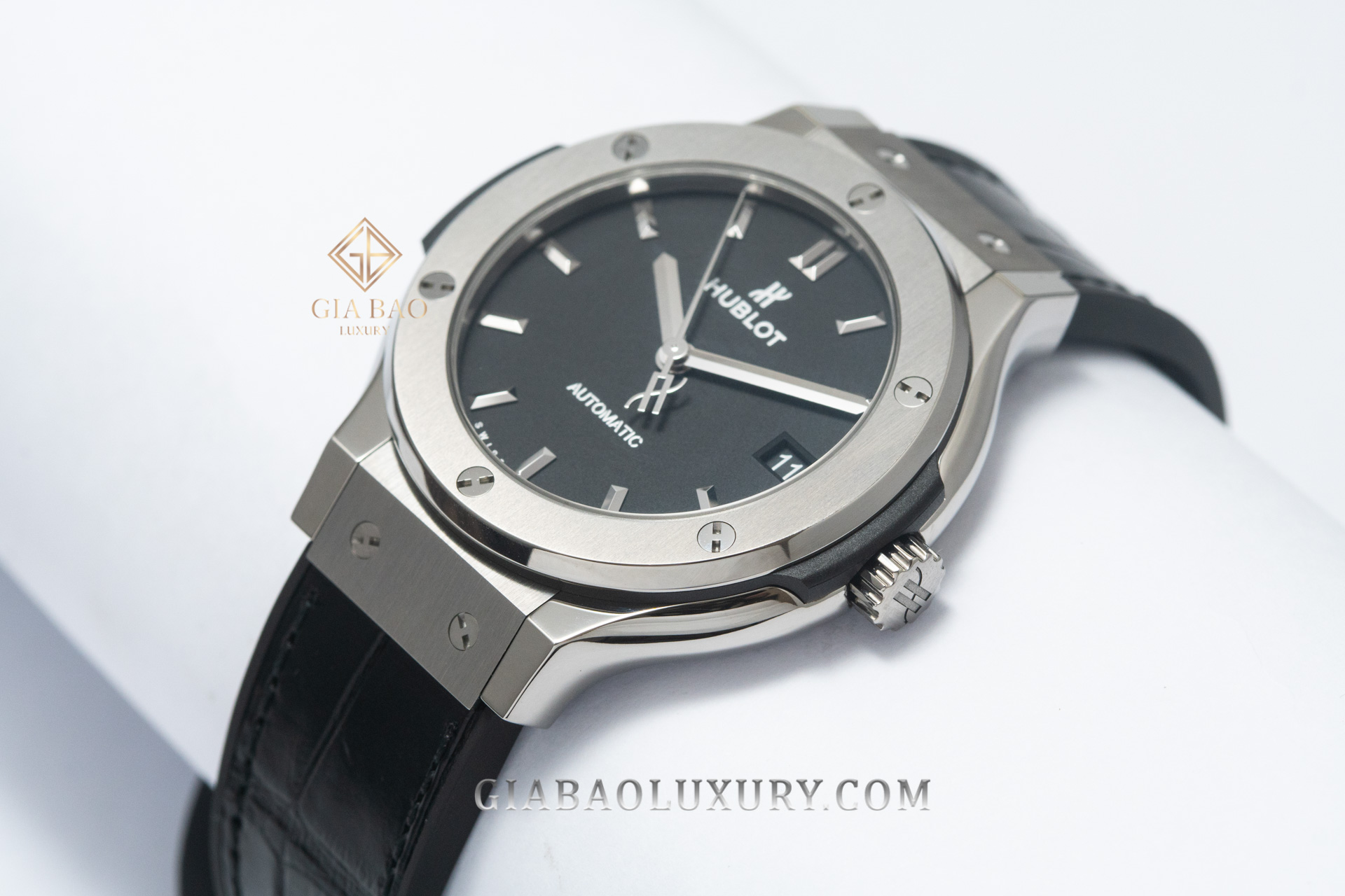 Đồng Hồ Hublot Classic Fusion Titanium 38mm 565.NX.1171.LR