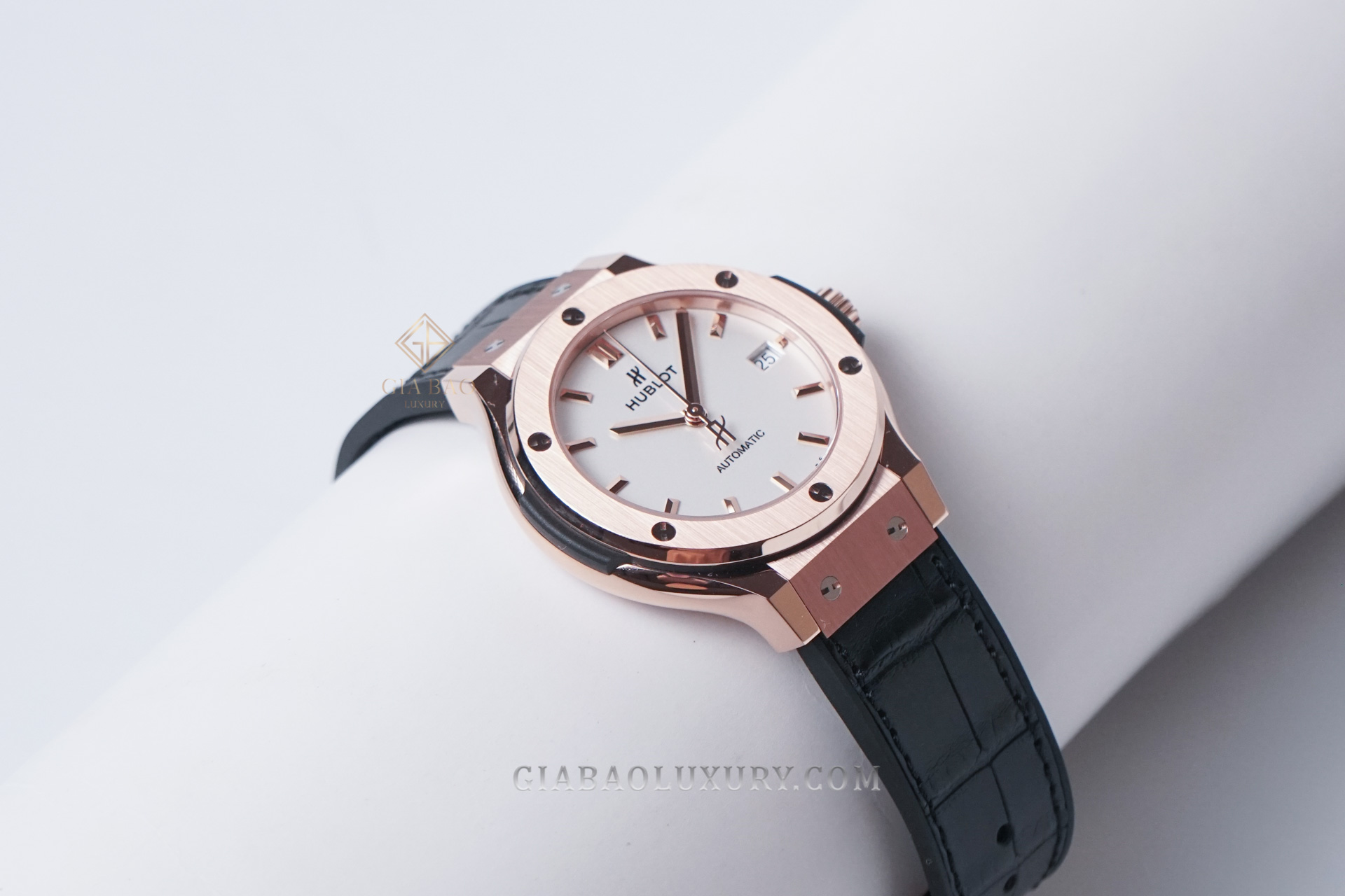 Đồng Hồ Hublot Classic Fusion 565.OX.2611.LR