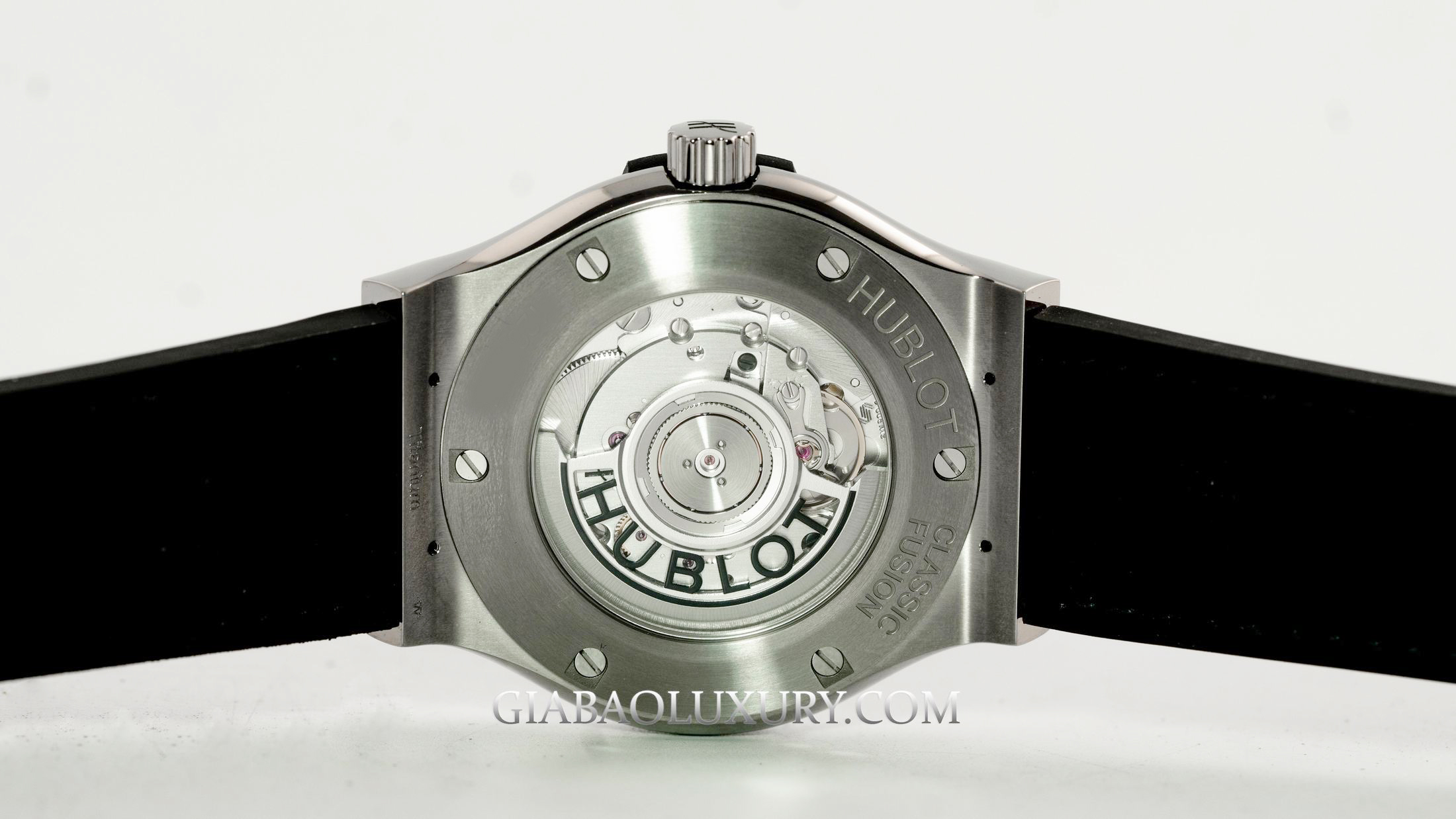 Đồng Hồ Hublot Classic Fusion Green Titanium 42mm 542.NX.8970.LR