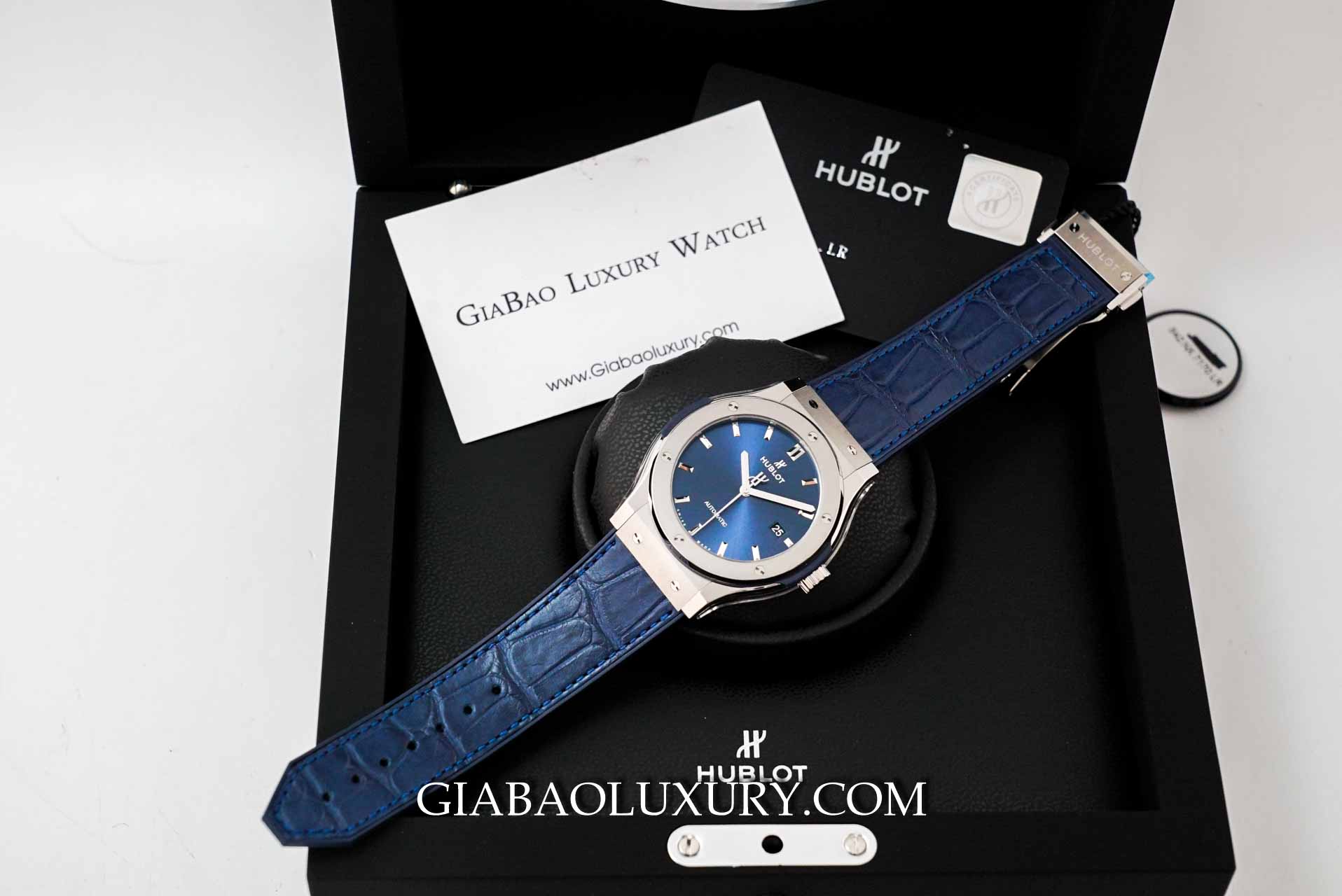 Đồng Hồ Hublot Classic Fusion Blue Titanium 42mm 542.NX.7170.LR