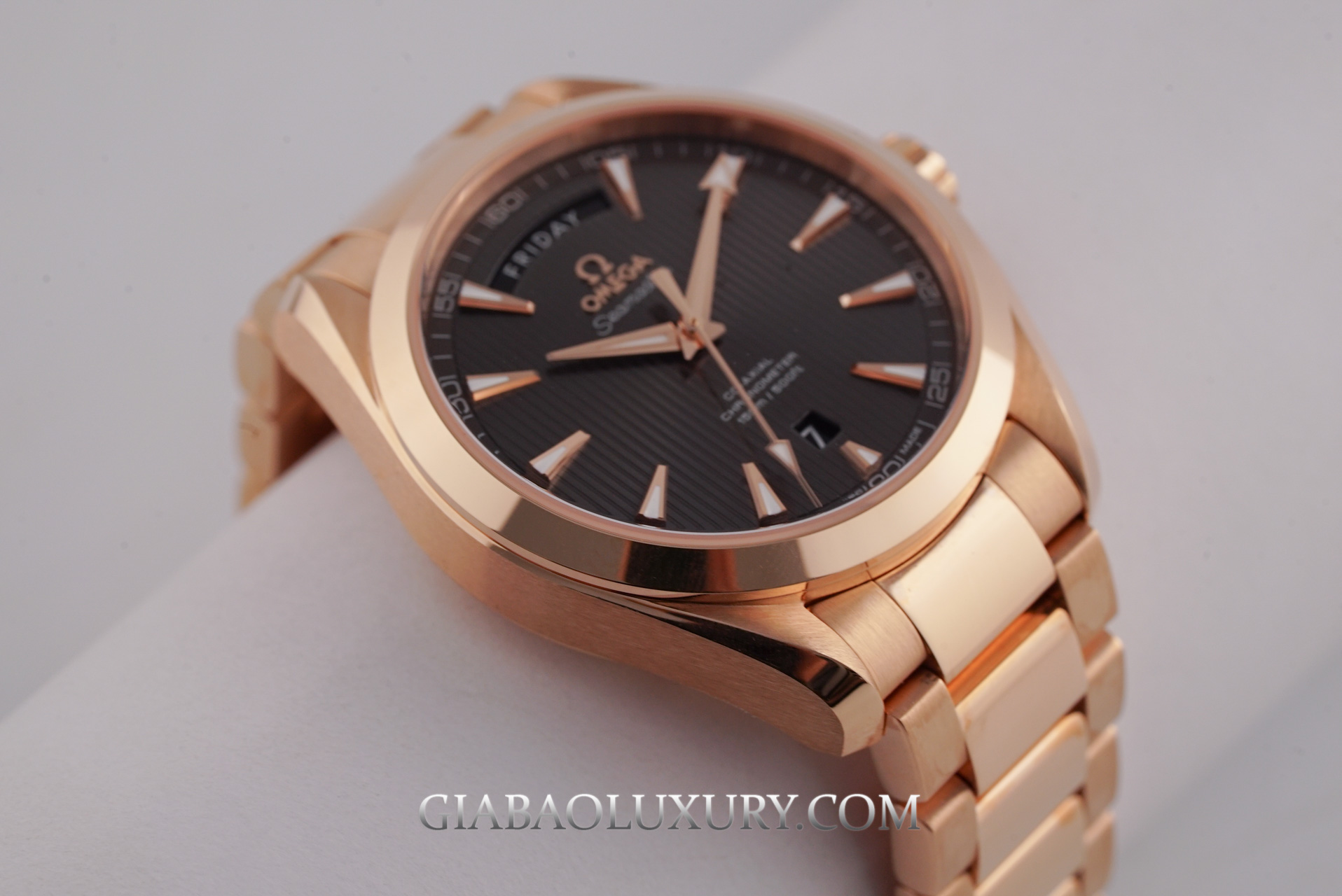 Đồng Hồ Omega Seamaster Aqua Terra 150M Co-Axial Day-Date 41.5mm 231.50.42.22.06.001