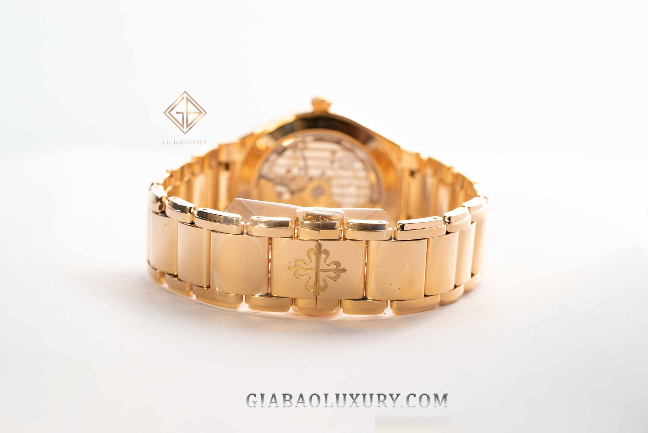 Đồng Hồ Patek Philippe Twenty~4 7300/1200R-001 Đồng Hồ Patek Philippe Twenty~4 7300/1200R-001