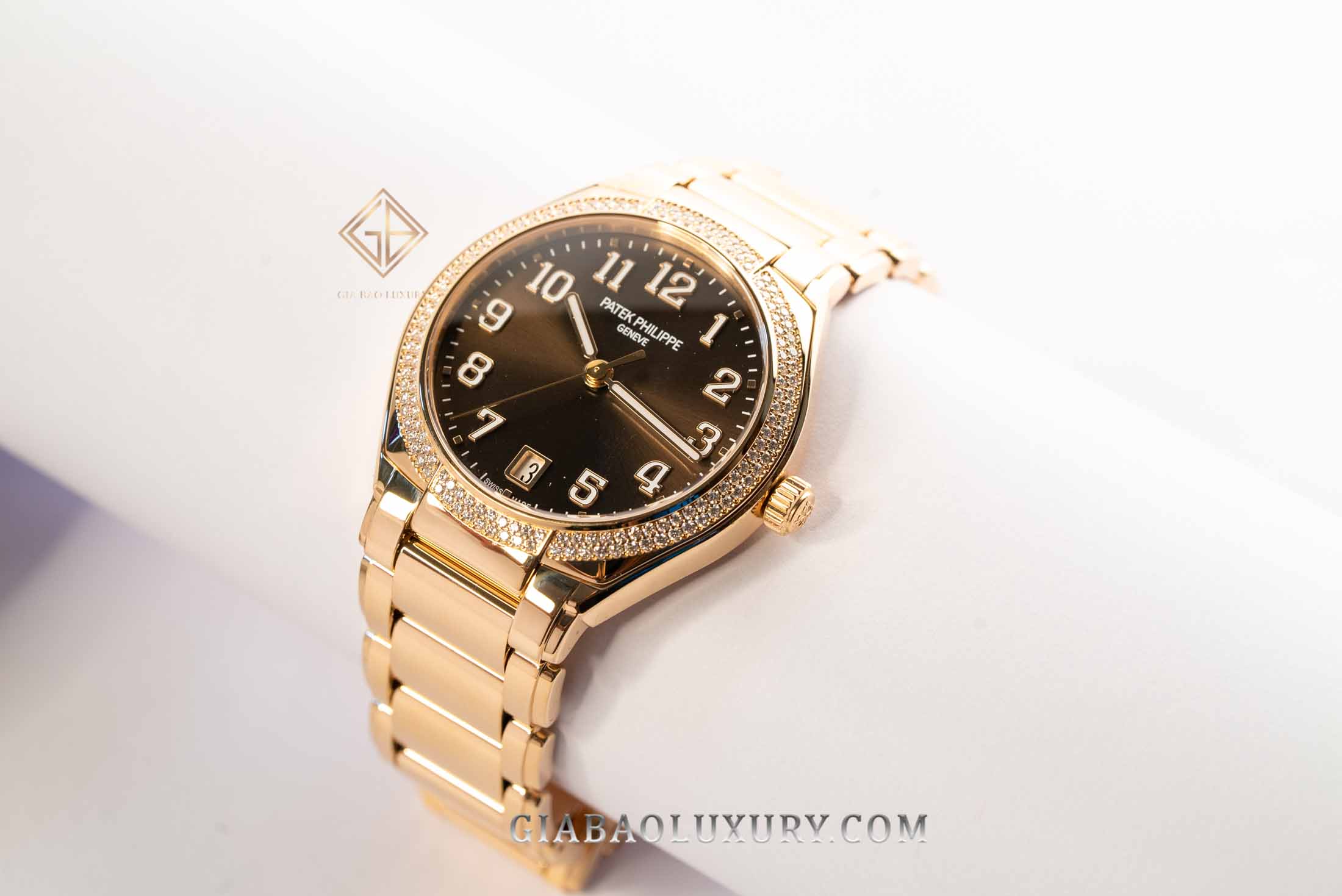 Đồng Hồ Patek Philippe Twenty~4 7300/1200R-001 Đồng Hồ Patek Philippe Twenty~4 7300/1200R-001