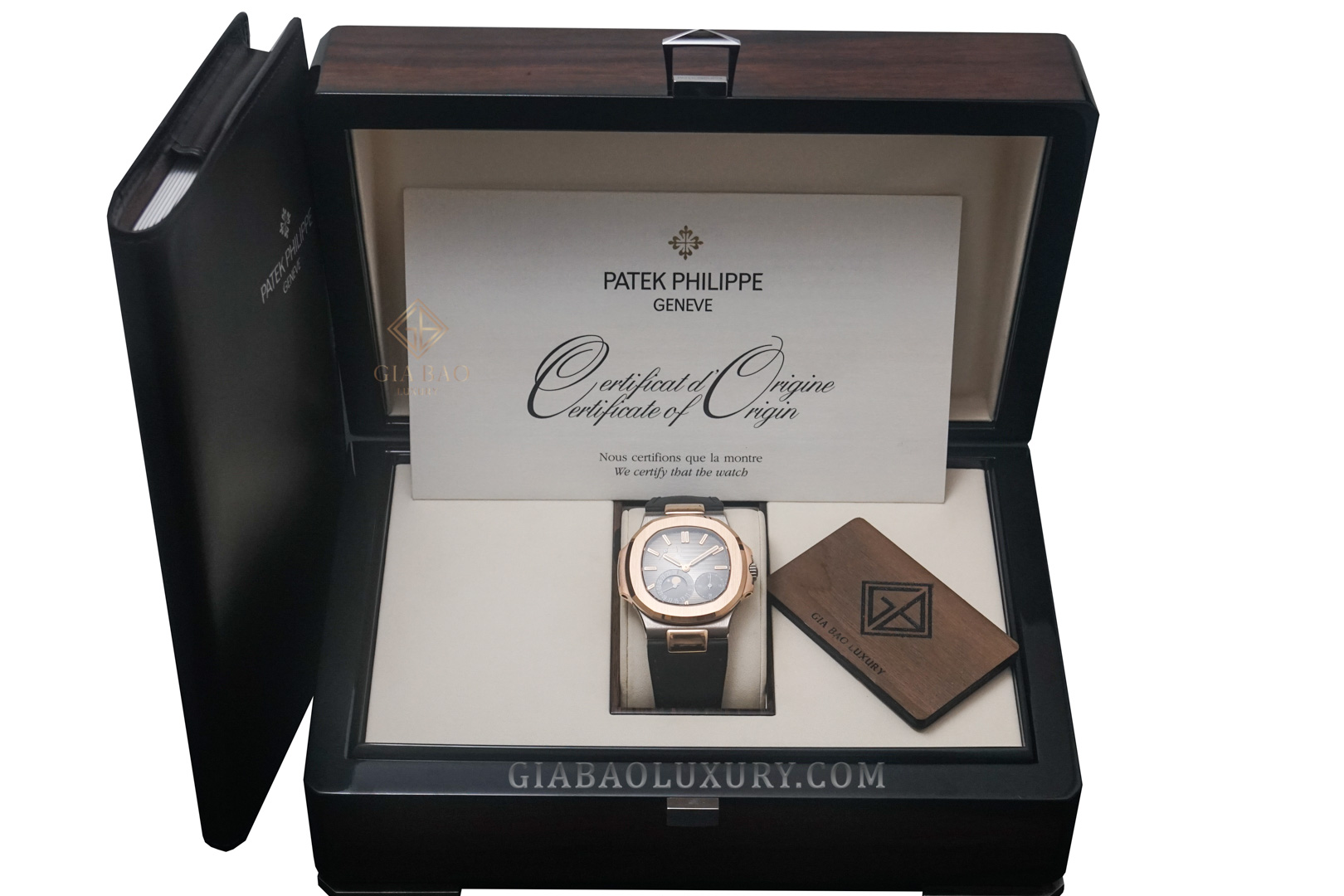 Đồng Hồ Patek Philippe Nautilus 5712GR-001 Đồng Hồ Patek Philippe Nautilus 5712GR-001