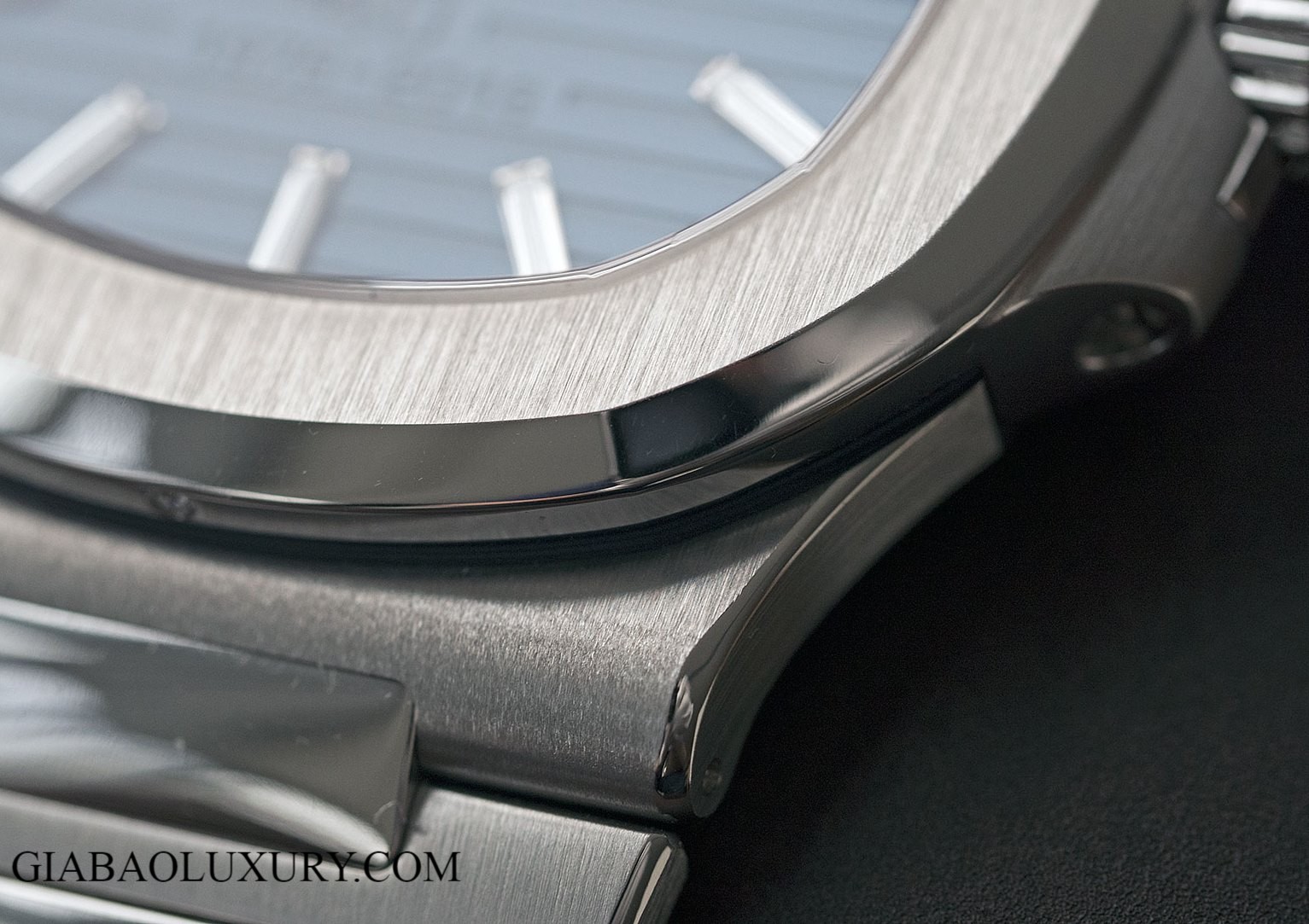 Đồng Hồ Patek Philippe Nautilus 5711/1P Phiên Bản Kỉ Niệm 40 Năm Đồng Hồ Patek Philippe Nautilus 5711/1P