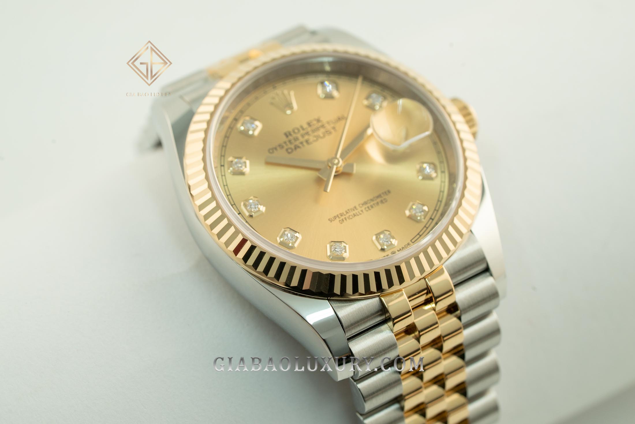 Rolex Datejust 36 126233 Mặt Số Champagne Nạm Kim Cương Đồng Hồ Rolex Datejust 36 126233 Mặt Số Vàng Champagne Cọc Số Nạm Kim Cương