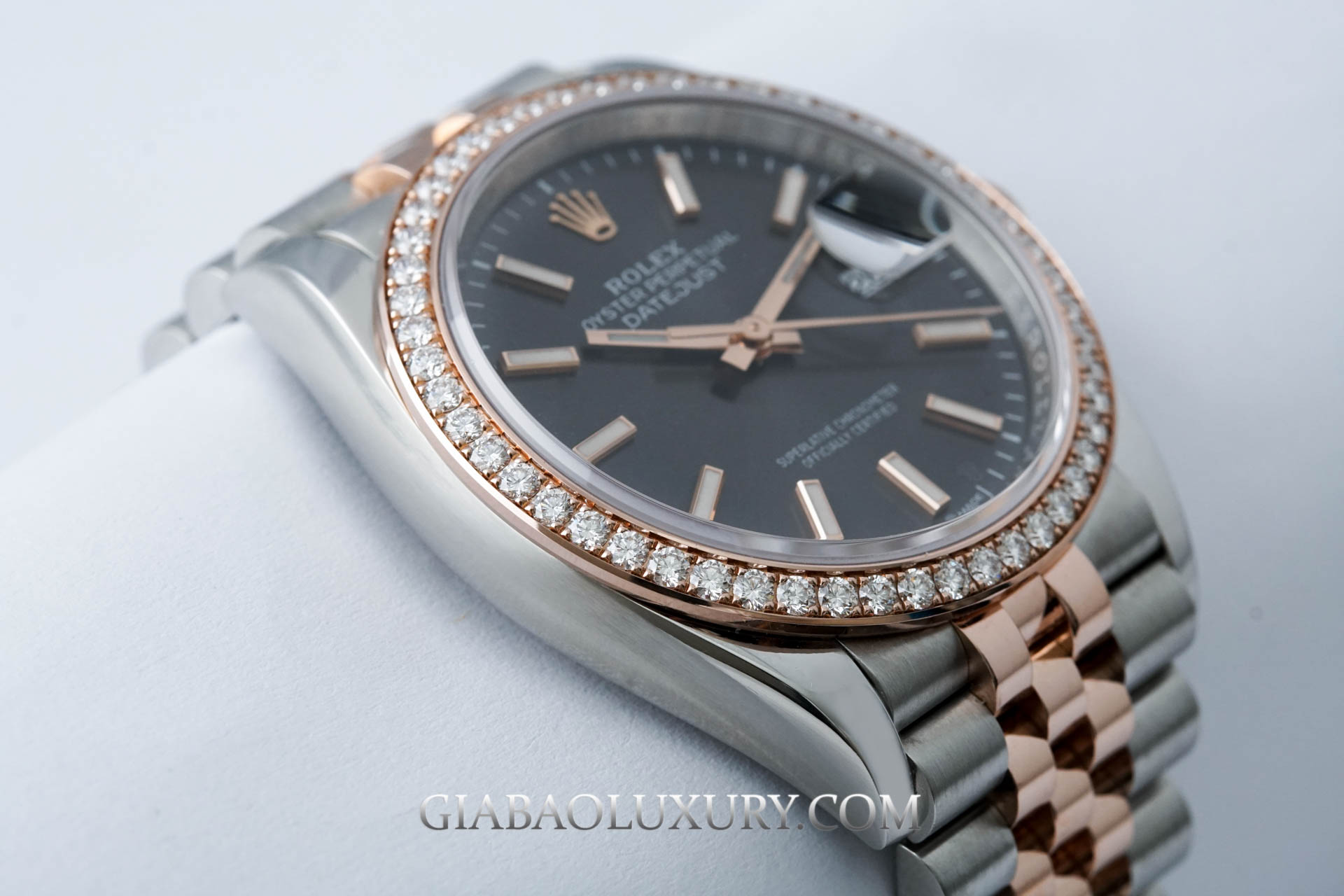 Rolex Datejust 36 126281RBR Mặt Số Rhodium Tối Đồng Hồ Rolex Datejust 36 126281RBR Mặt Số Rhodium Mặt Số Cọc Dạ Quang