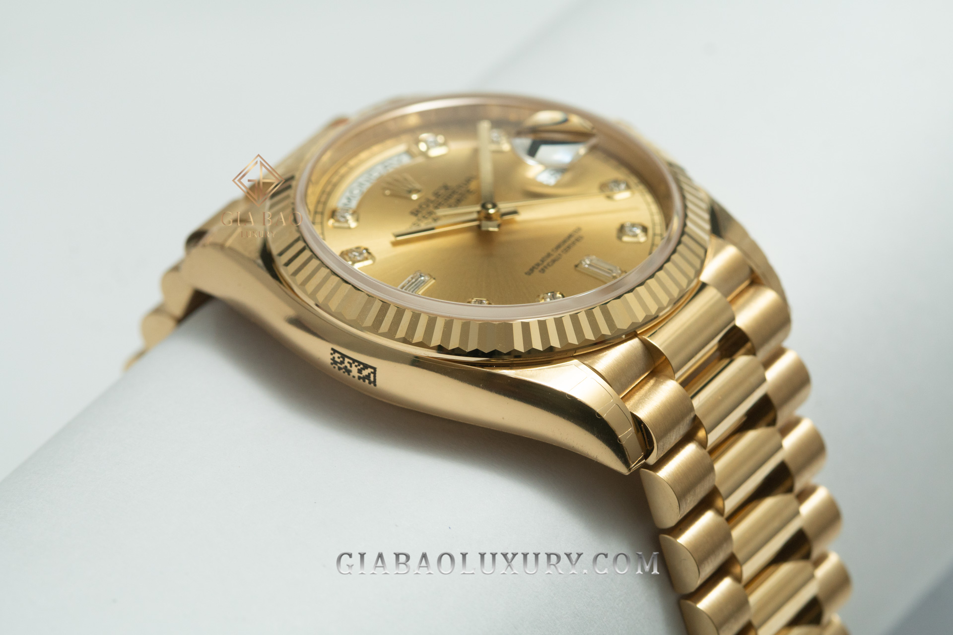 Đồng Hồ Rolex Day-Date 36 128238 Mặt Số Vàng Champagne Cọc Số Nạm Kim Cương