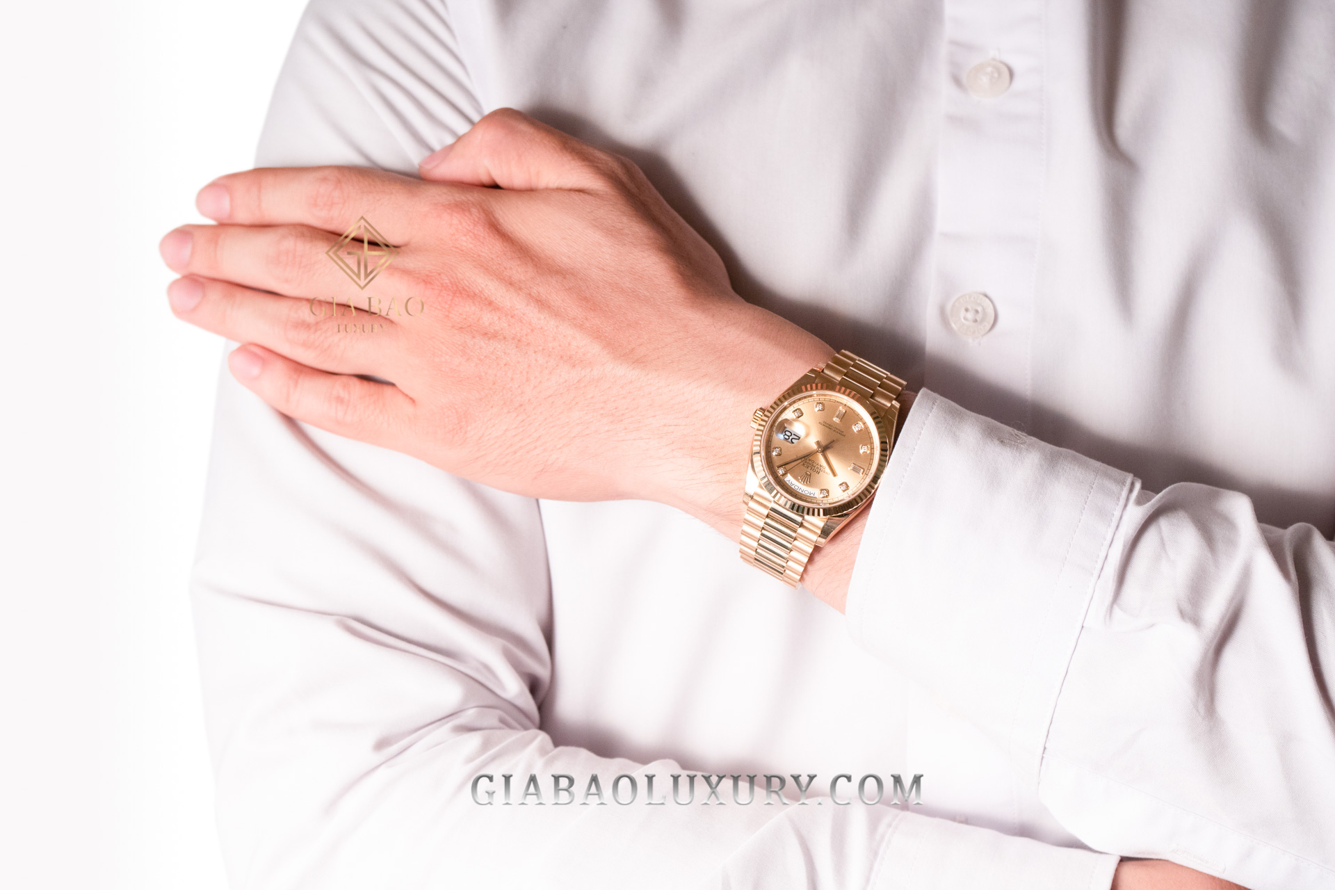 Đồng Hồ Rolex Day-Date 36 128238 Mặt Số Vàng Champagne Cọc Số Nạm Kim Cương