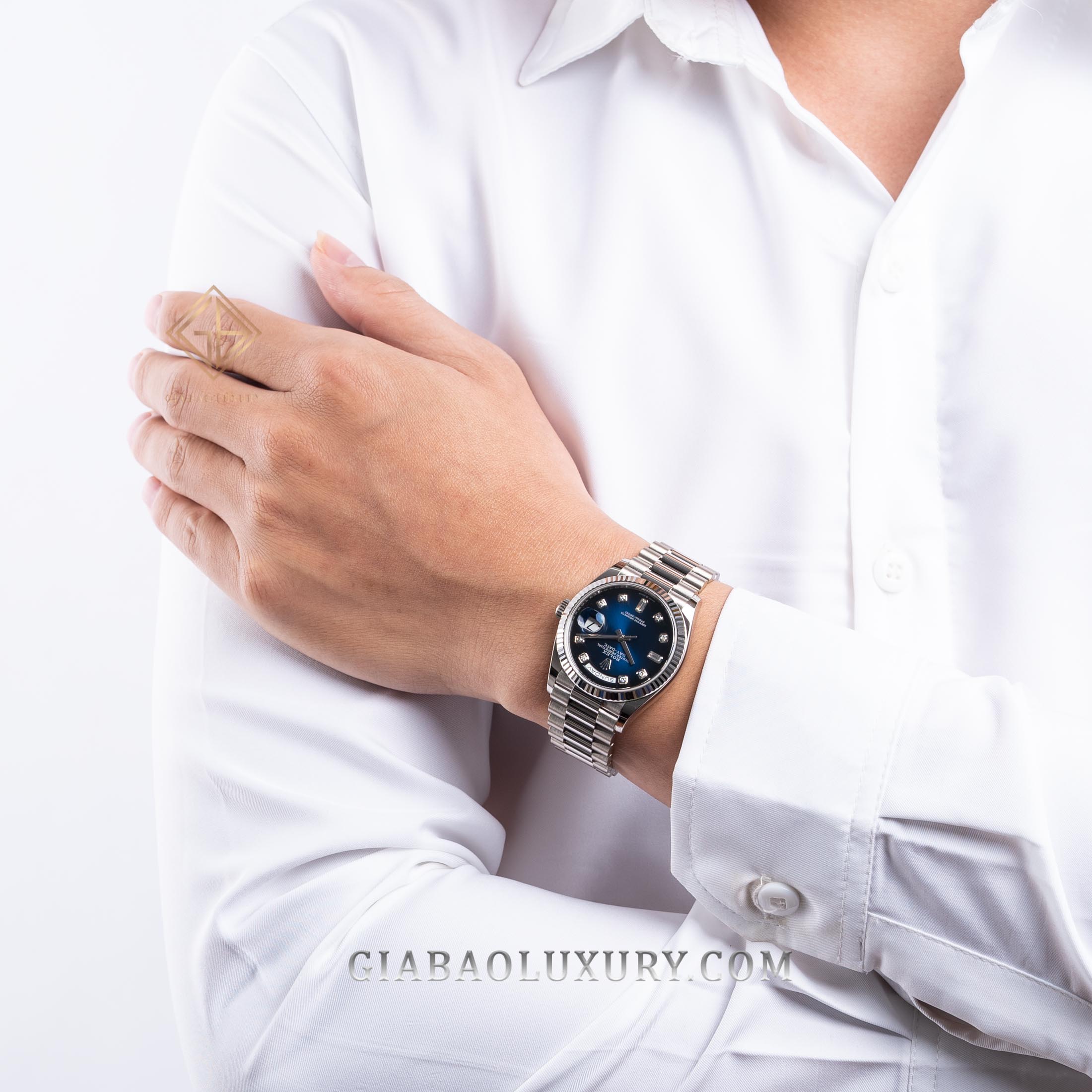 Đồng Hồ Rolex Day-Date 36 128239 Mặt Số Ombré Xanh Dương