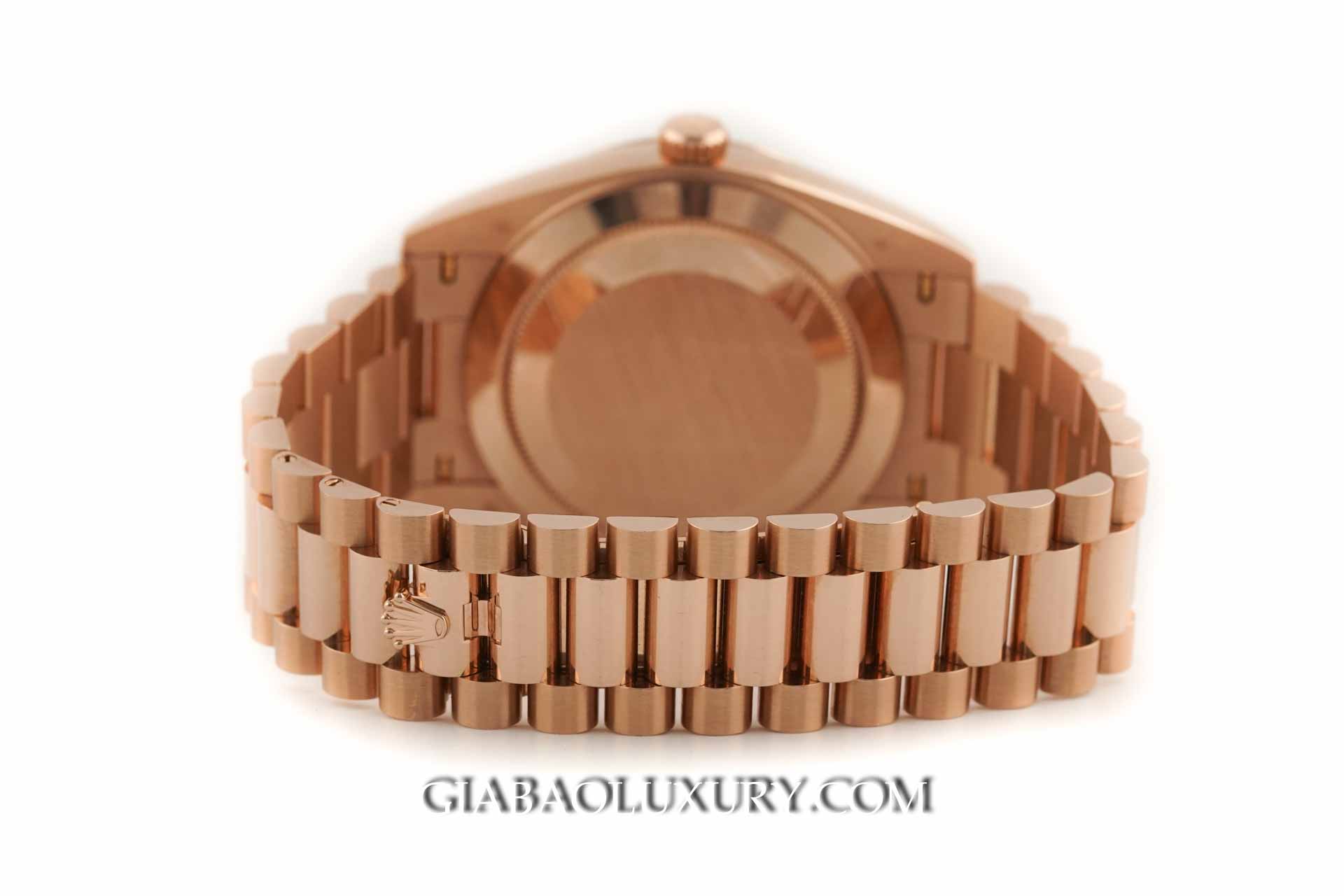 Đồng Hồ Rolex Day Date 228235 Mặt Số Chocolate Cọc Số La Mã Đồng Hồ Rolex Day-Date 40 228235 Mặt Số Chocolate Cọc Số La Mã