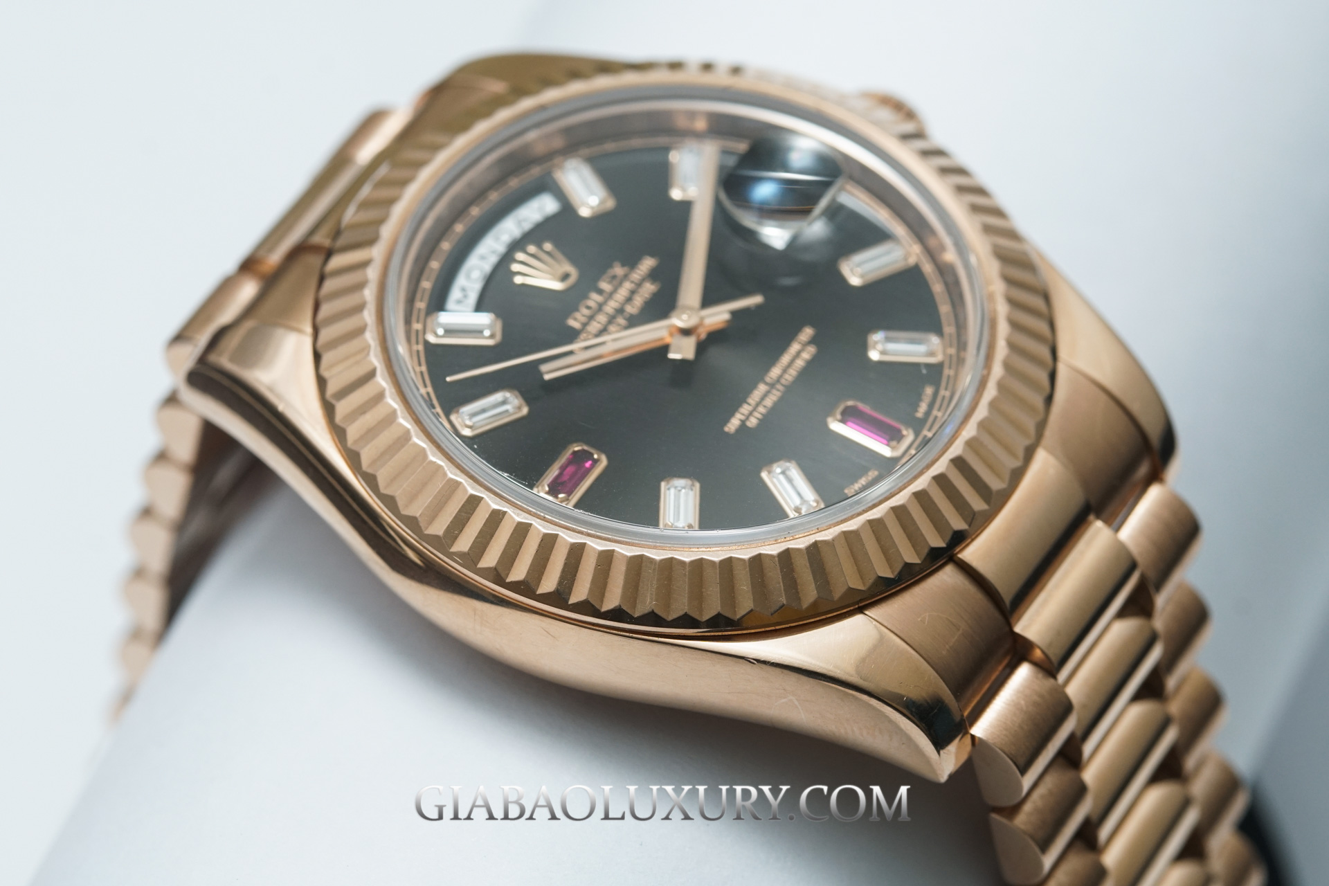 Đồng Hồ Rolex Day-Date II 218235 Mặt Số Đen