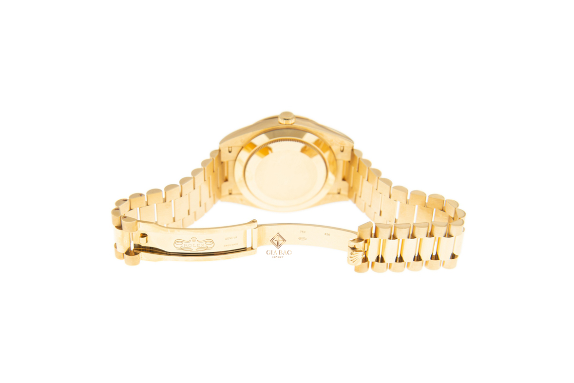 Rolex Day-Date 40 228398TBR Mặt Số Vàng Champagne Cọc Số Kim Cương Baguette Đồng Hồ Rolex Day-Date 40 228398TBR Mặt Số Vàng Champagne Cọc Số Kim Cương Baguette