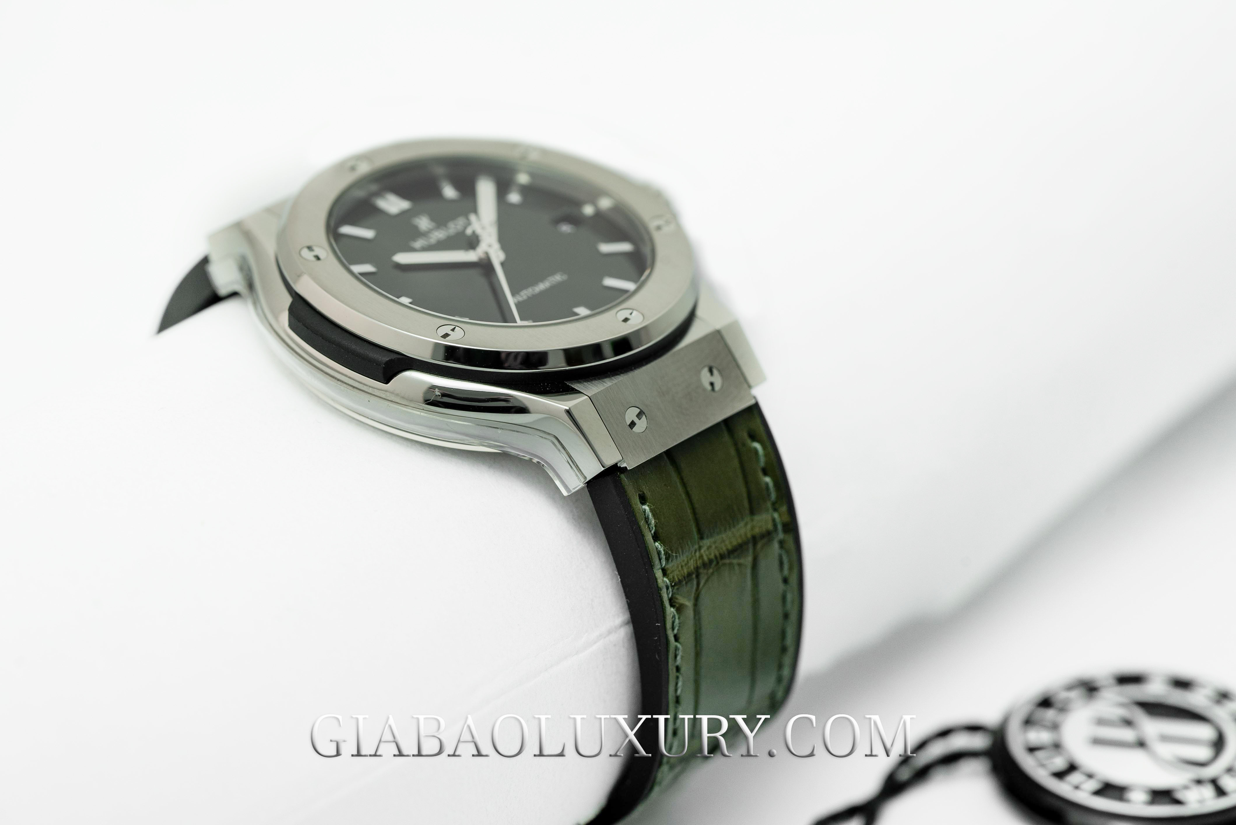 Đồng Hồ Hublot Classic Fusion Green 565.NX.8970.LR