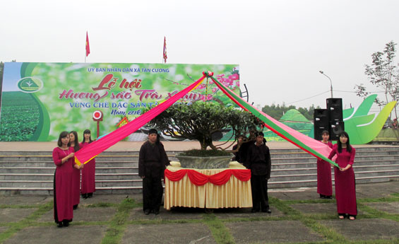 Khai mạc lễ hội