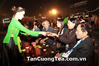Cách mua chè Thái Nguyên ngon tại Hà Nội
