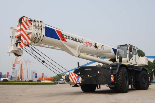 cho thuê cẩu bánh lốp 100 tấn giá rẻ