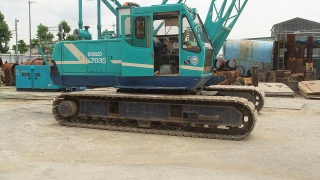 cho thuê cẩu bánh xích 35 tấn Kobelco theo tháng