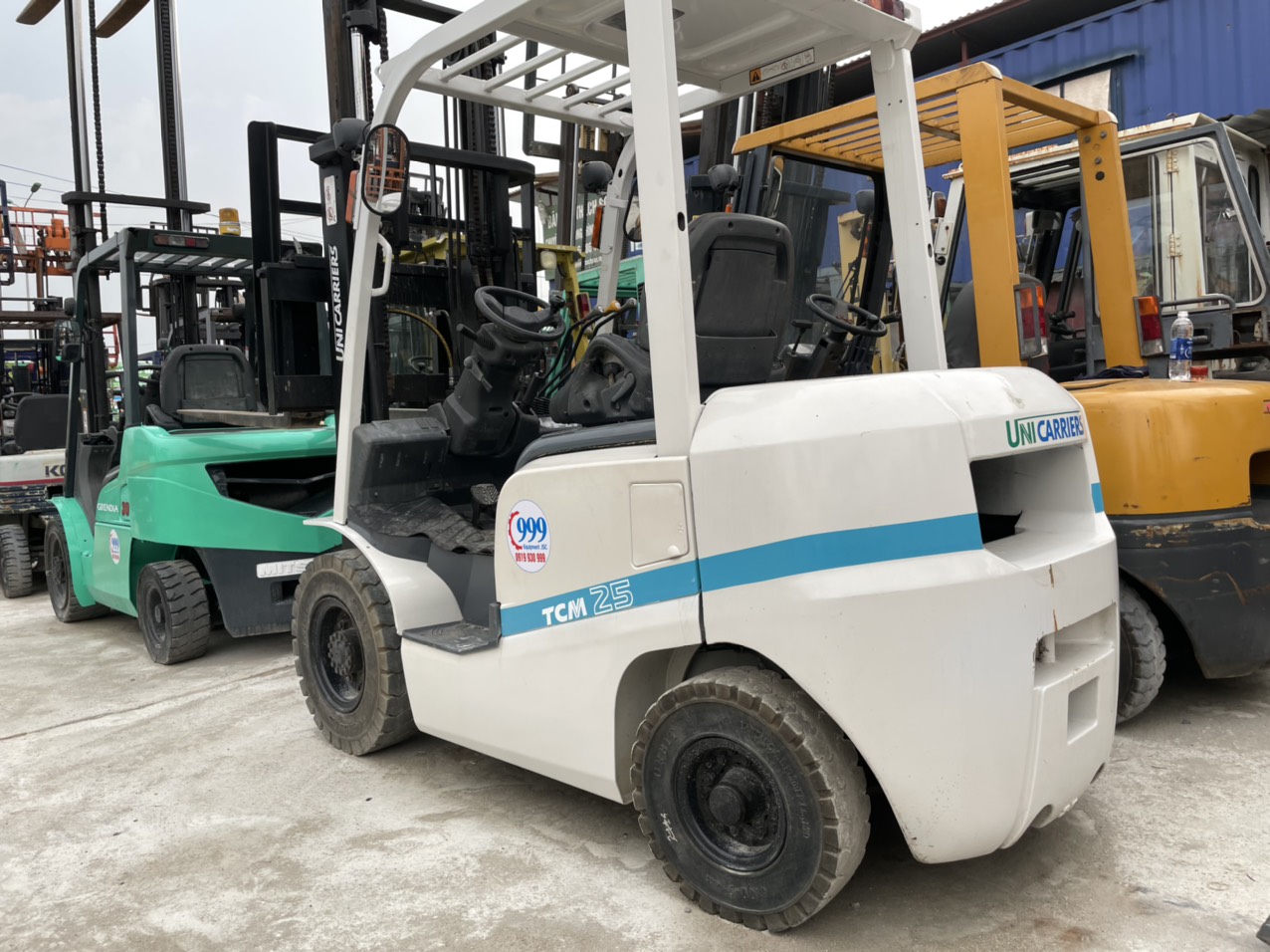 thanh lý xe nâng 2 tấn dầu