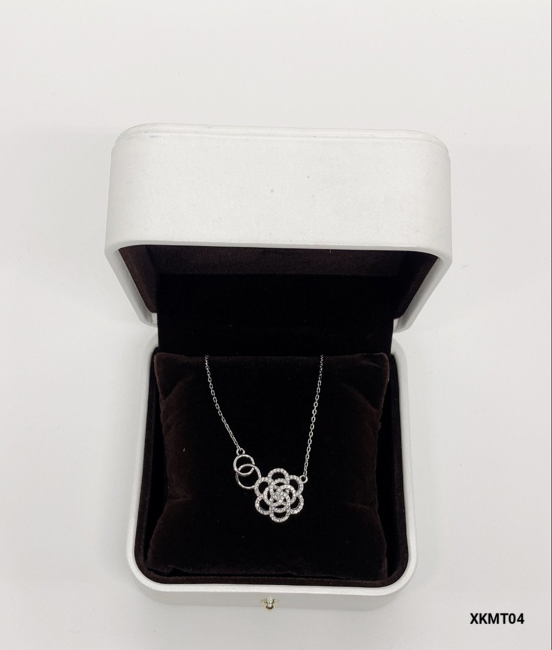 dây chuyền xi kim nữ