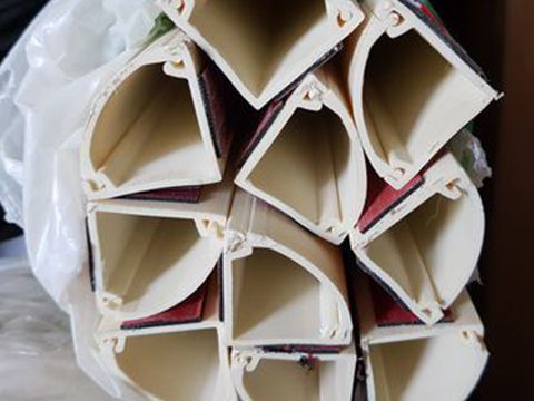 Lựa chọn ghen bán nguyệt đi dây điện