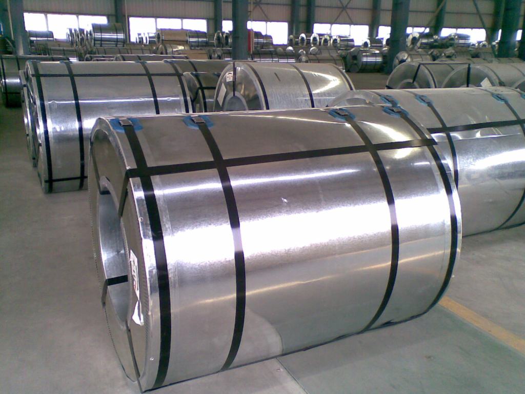 Sẽ tăng thuế nhập khẩu nhựa, thép