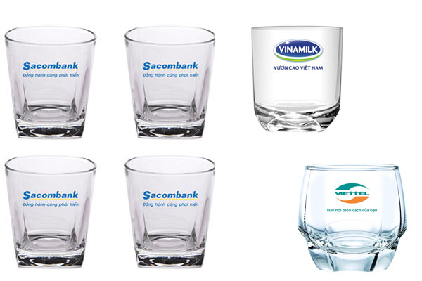 Ly thủy tinh giá rẻ in logo làm quảng cáo