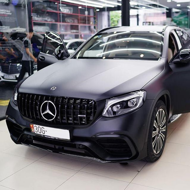 Dán decal xe ô tô giá bao nhiêu