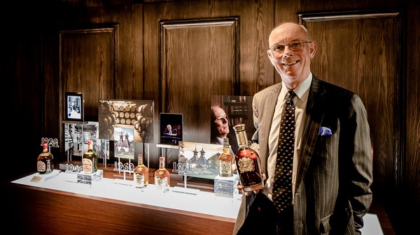 Colin Scott tạo nên Chivas Regal