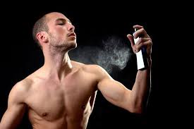 Bí quyết giữ hương nước hoa lâu hơn Bí quyết giữ hương nước hoa lâu hơn