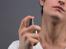 Những điều không nên khi sử dụng nước hoa nam Những điều không nên khi sử dụng nước hoa nam