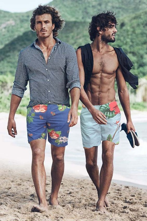 Thời trang đi biển đơn giản cho các chàng ngày cuối tuần Thời trang đi biển đơn giản cho các chàng ngày cuối tuần