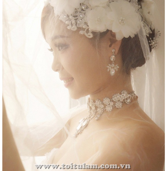 HOA CÀI TÓC CÔ DÂU ĐẸP