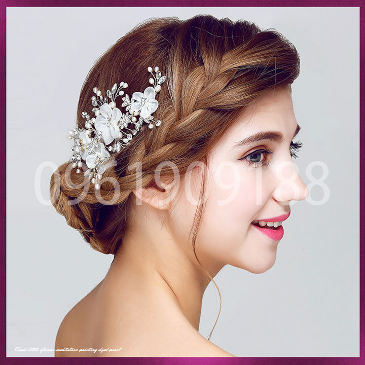 kiểu tóc búi cao đơn giản