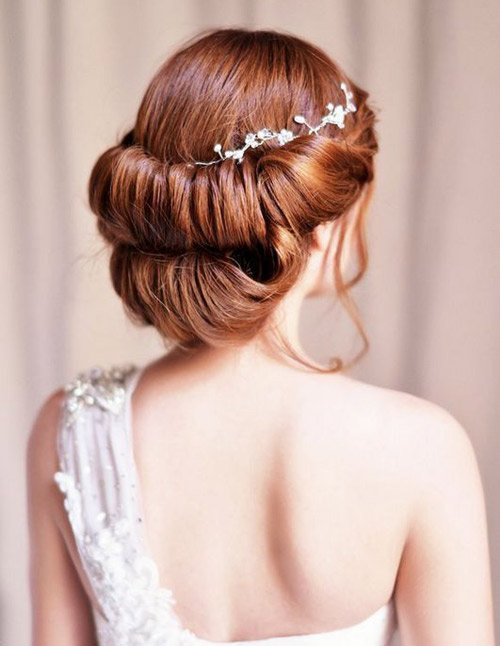 Kiểu tóc cuộn sang trọng