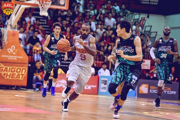 Lưu ý sử dụng dụng cụ bóng rổ khi chơi