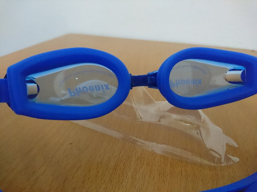 Mắt kính bơi Phoenix