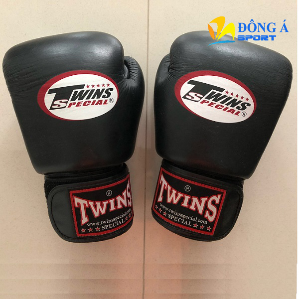 Găng tay Boxing Twins thực tế
