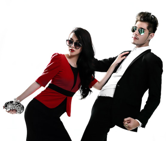 Đầm công sở đỏ đen peplum nữ trung niên Sensorial