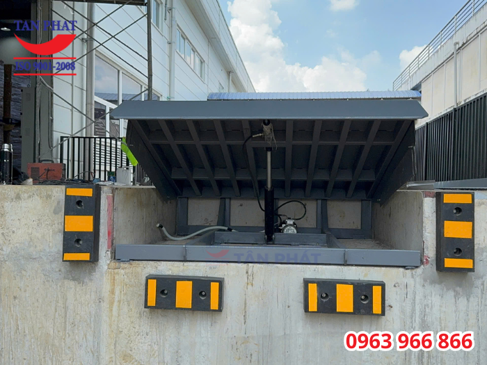 Dự án lắp đặt Dock Leveler 6 tấn hoàn thiện tại Hoà Bình