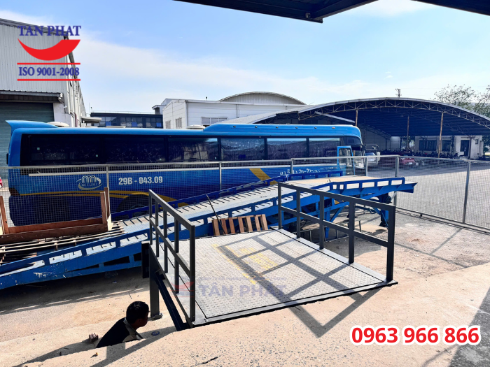 Lắp đặt Dock Leveler 3 tấn hoàn thiện tại Bắc Ninh