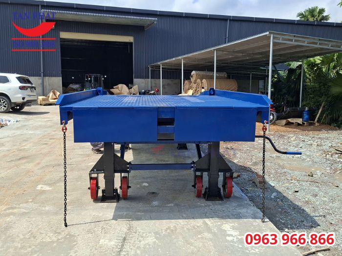 Quy trình triển khai dự án cầu dẫn xe nâng tại Hà Tĩnh